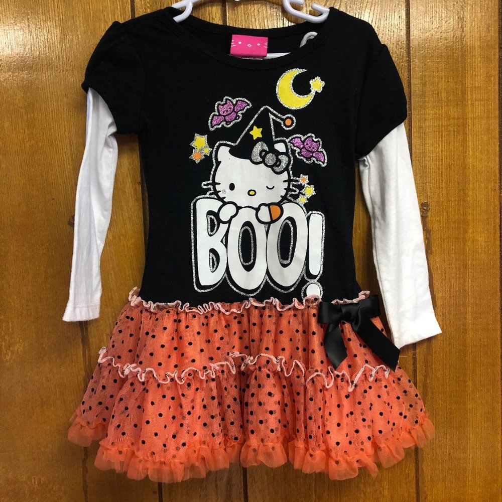 Fun Hello Kitty Halloween Dress Size 4T never worn